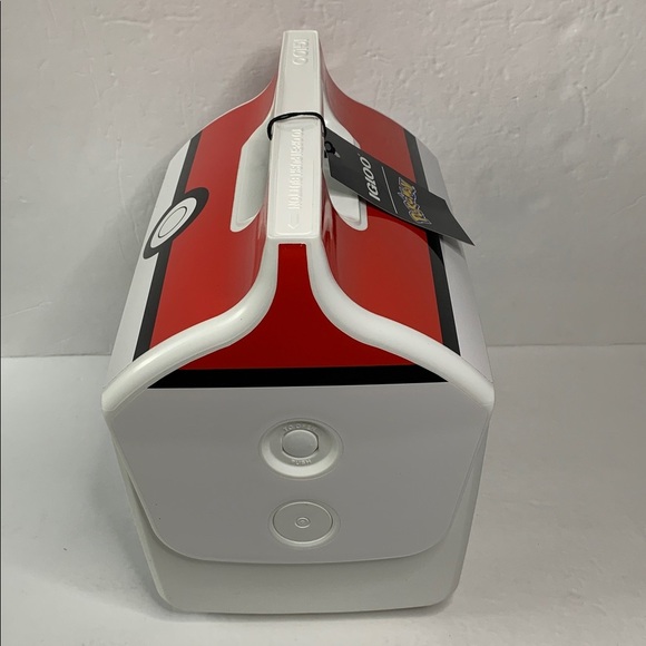 Pokémon Poke Ball 7 Qt Igloo Playmate Cooler White NWT - Picture 8 of 12
